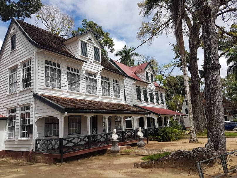 27999360_10214971748156567_1866152095_o