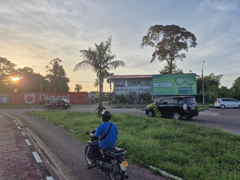 Straatbeeld Suriname. © Zoë Deceuninck